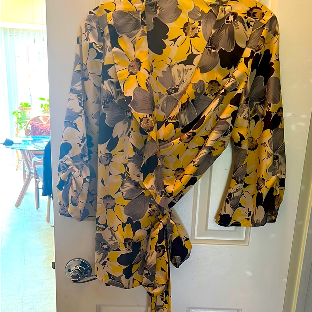 Anne Taylor Floral Wrap Blouse in Yellow and Gray